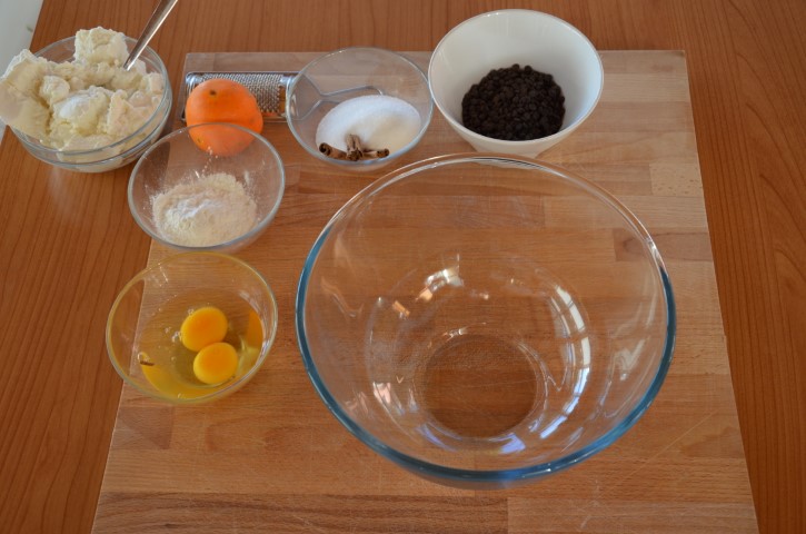 Ingredienti per la preparazione della crostata